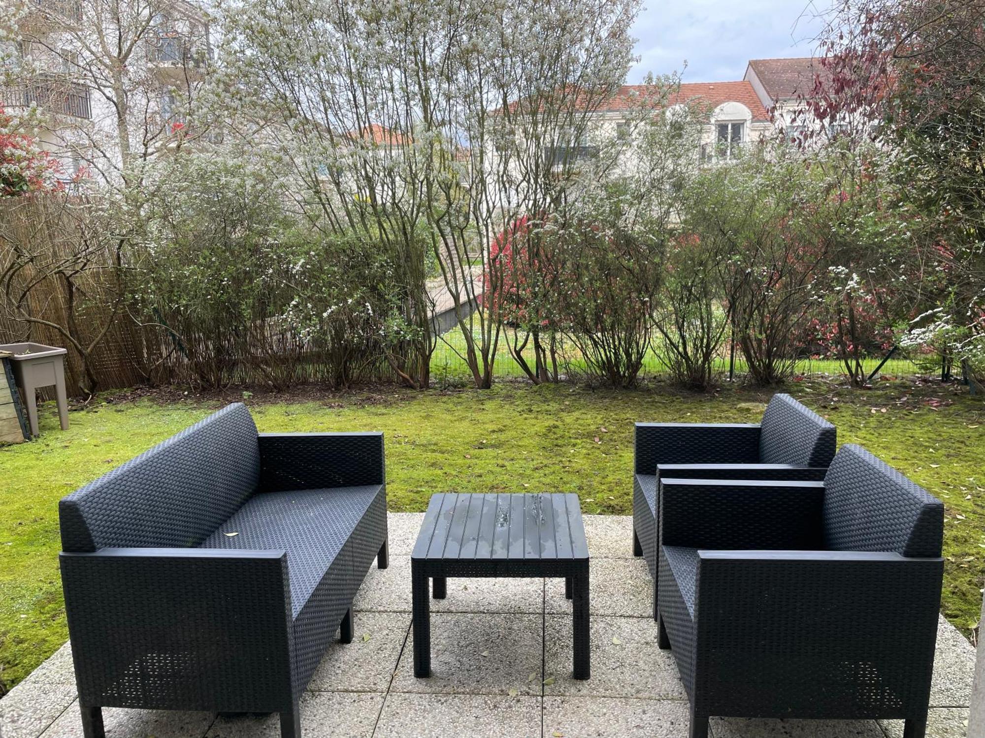 1 Bedroom With Garden, Train Station, Disneyland, Val D'Europe Bussy-Saint-Georges Zewnętrze zdjęcie
